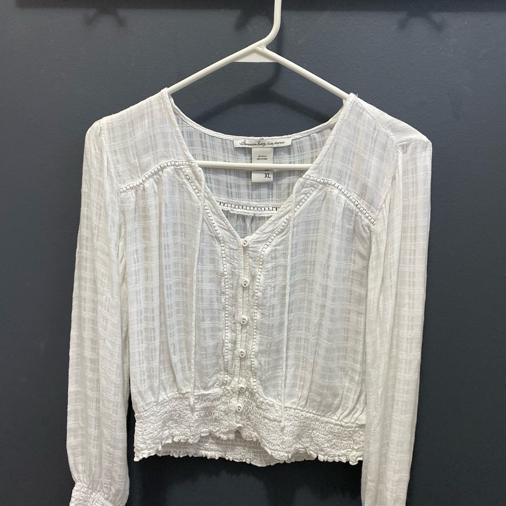 Lace like crop top
